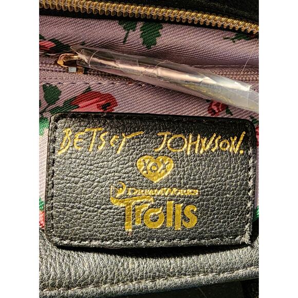 Betsey Johnson Trolls by dream works black Mini Purse with Cupcake tag - Picture 4 of 9